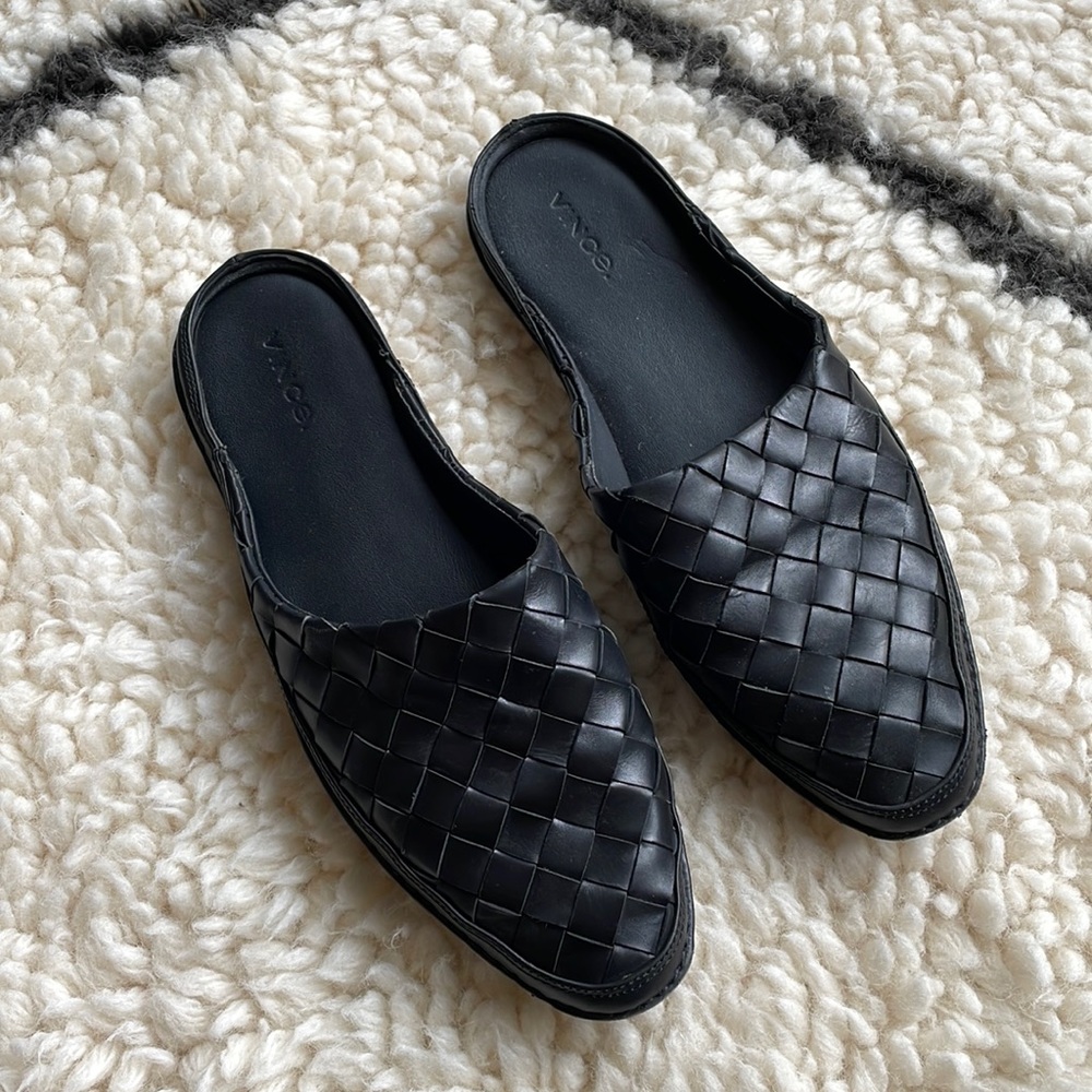 Vince Freeman Black Woven Mules, sz 39